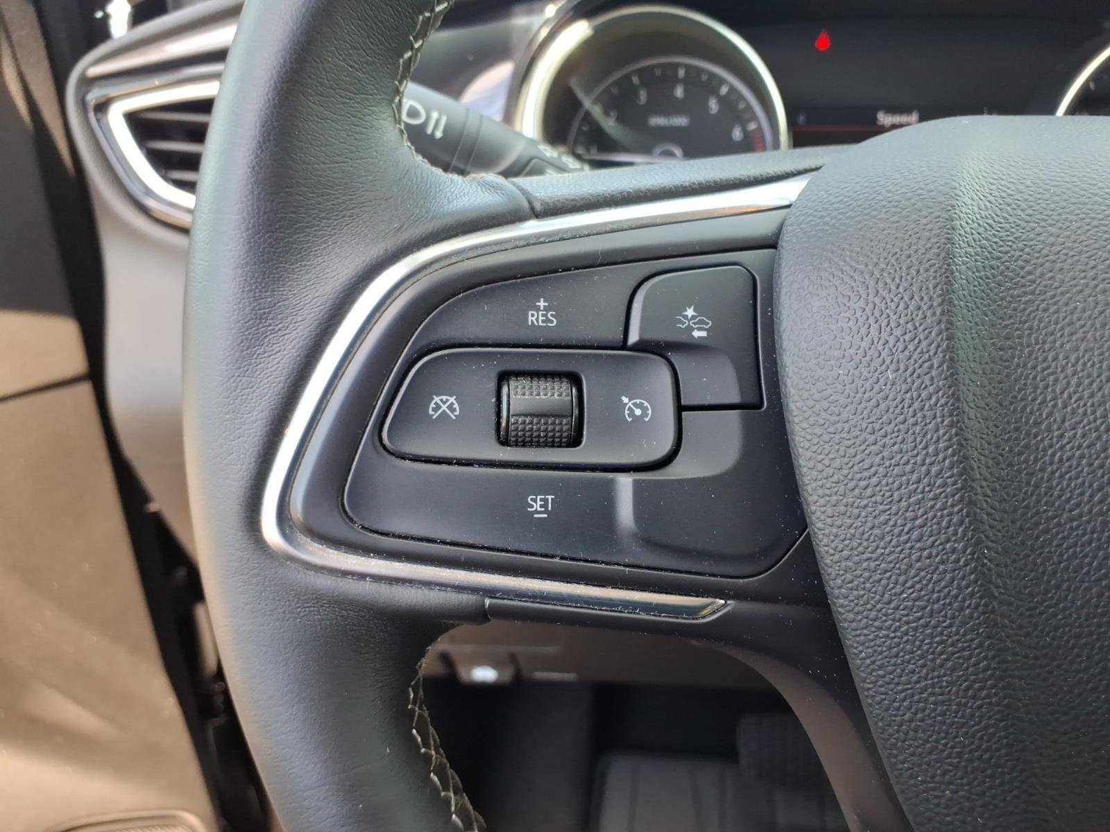 Used 2021 Ebony Twilight Metallic Buick Preferred image 28