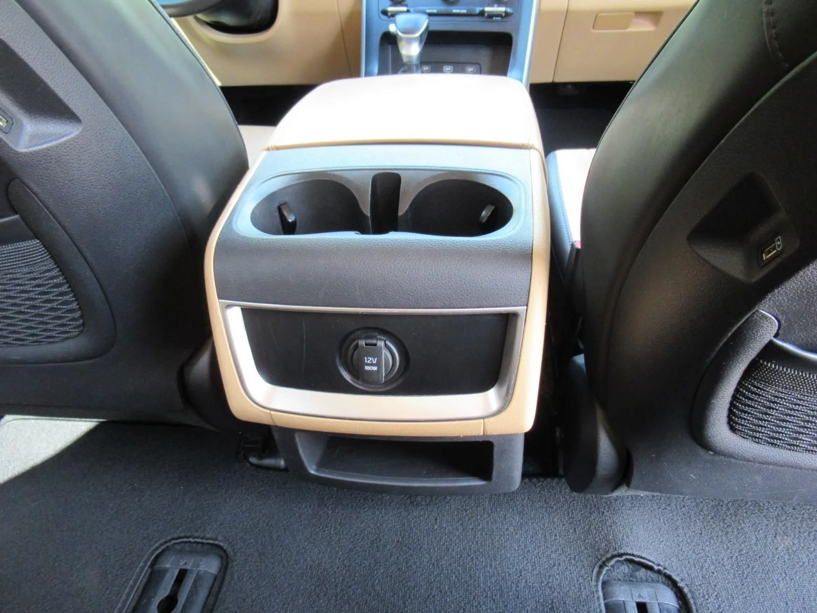 Used 2024 White Kia LX image 32