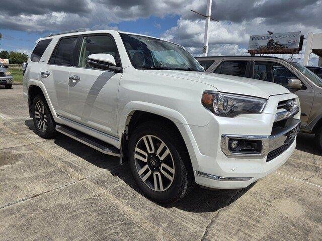 Used 2022 Blizzard Pearl Toyota Limited image 3