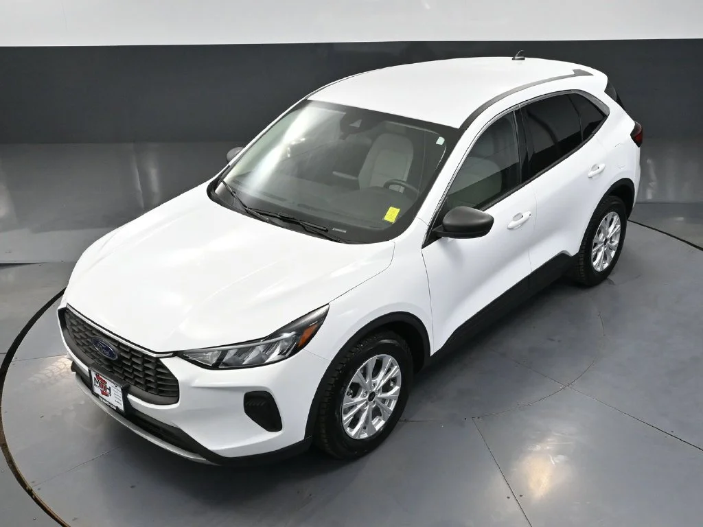 Used 2023 White Ford Active image 48