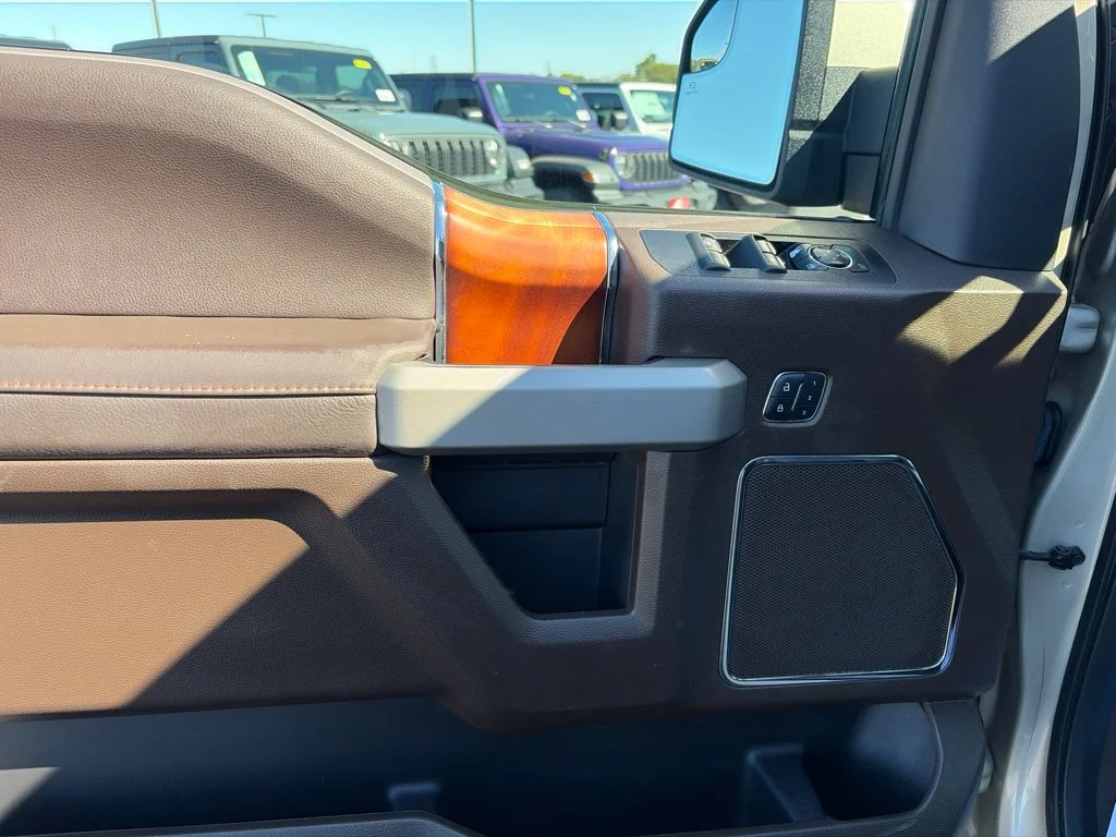 Used 2017 White Gold Ford King Ranch image 10