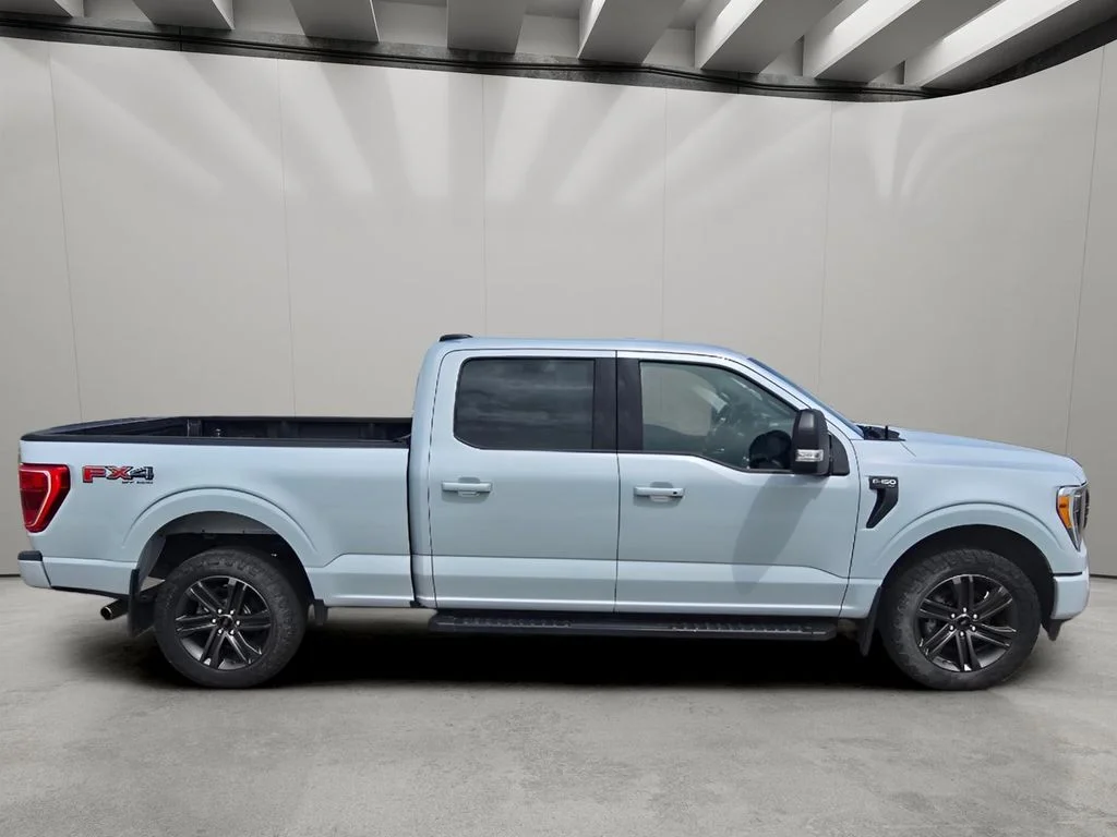 Used 2022 SPACE WHITE METALLIC Ford XLT image 6