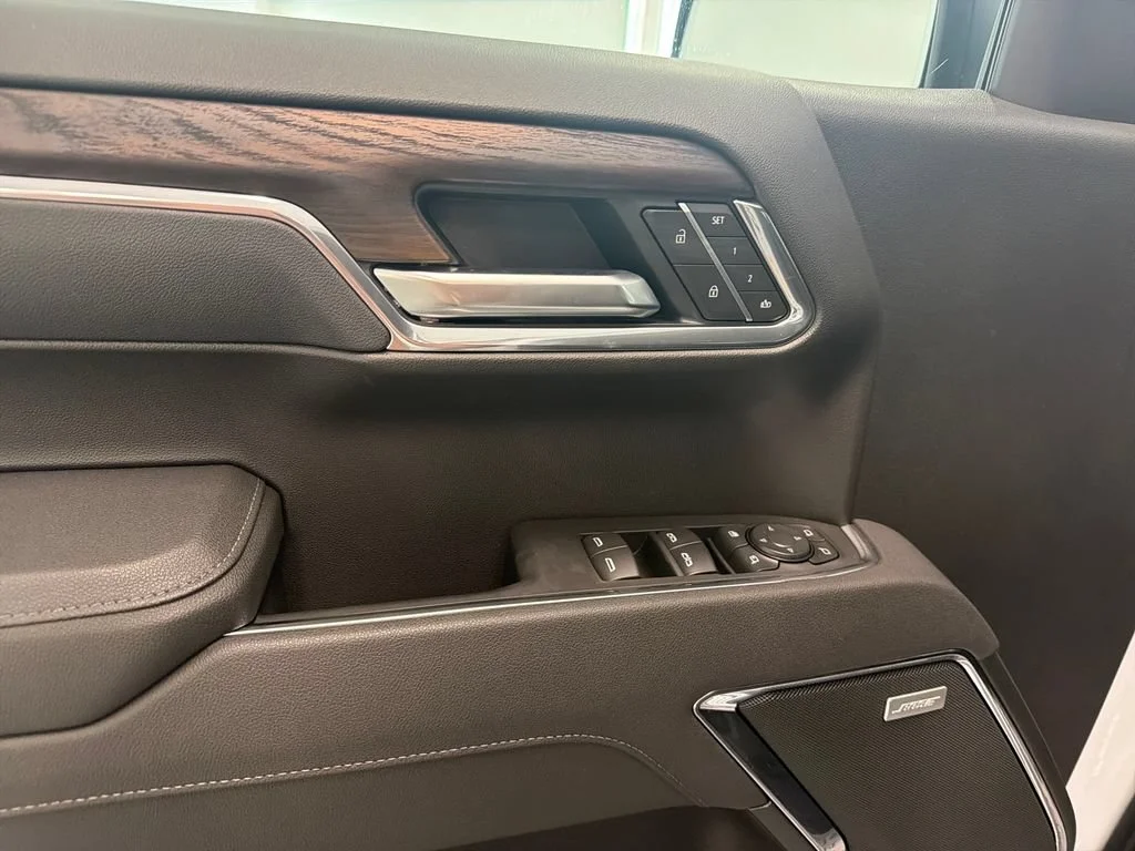 New 2026 Glacier White Tricoat GMC SLT image 13
