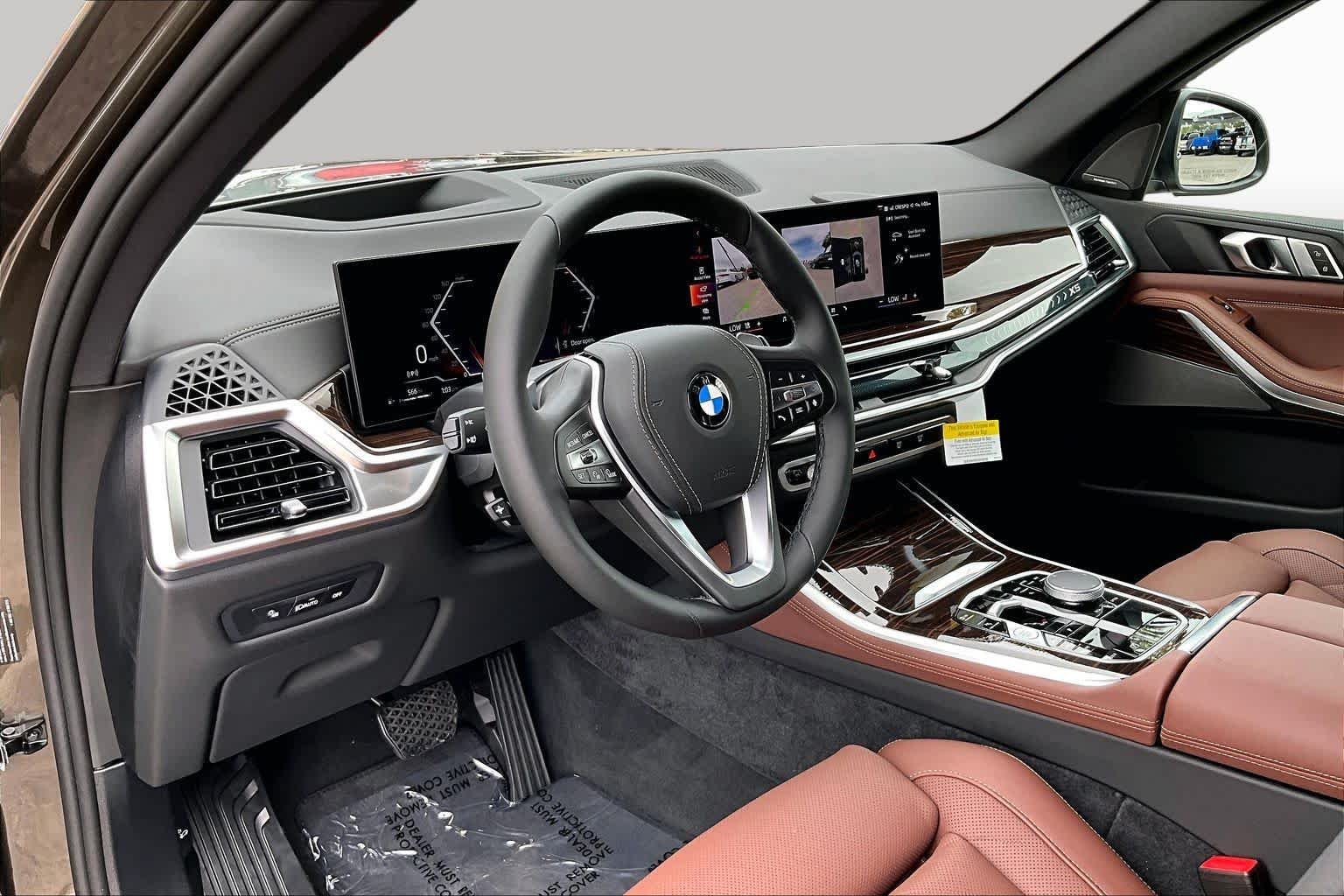 New 2026 Manhattan Green Metallic BMW sDrive40i image 8