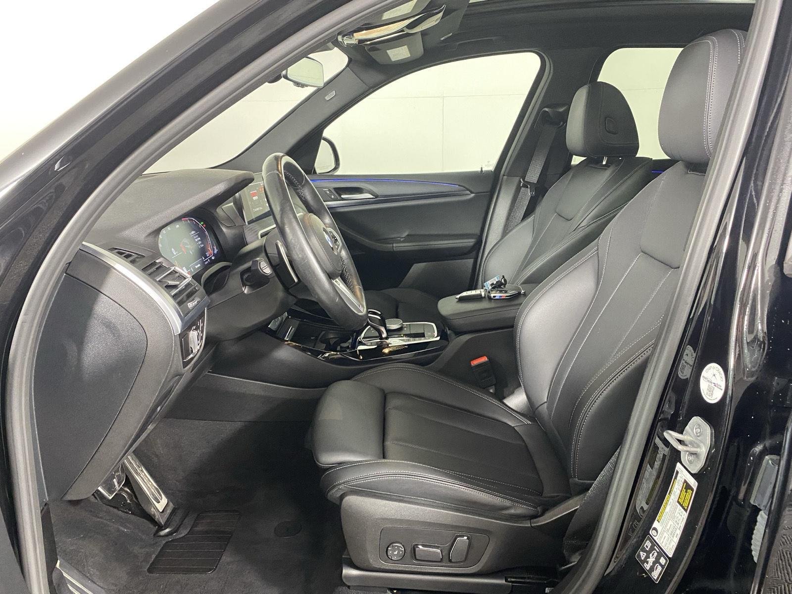 Used 2024 Black Sapphire Metallic BMW xDrive30i image 13