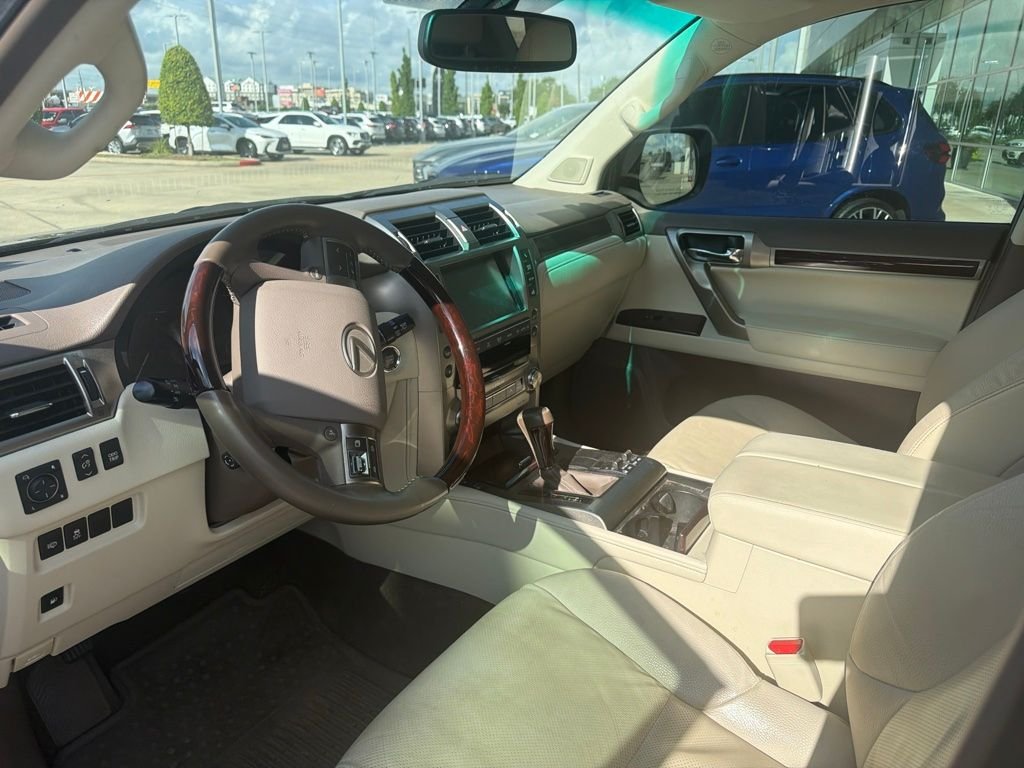 Used 2018 Onyx Black Lexus 460 image 2
