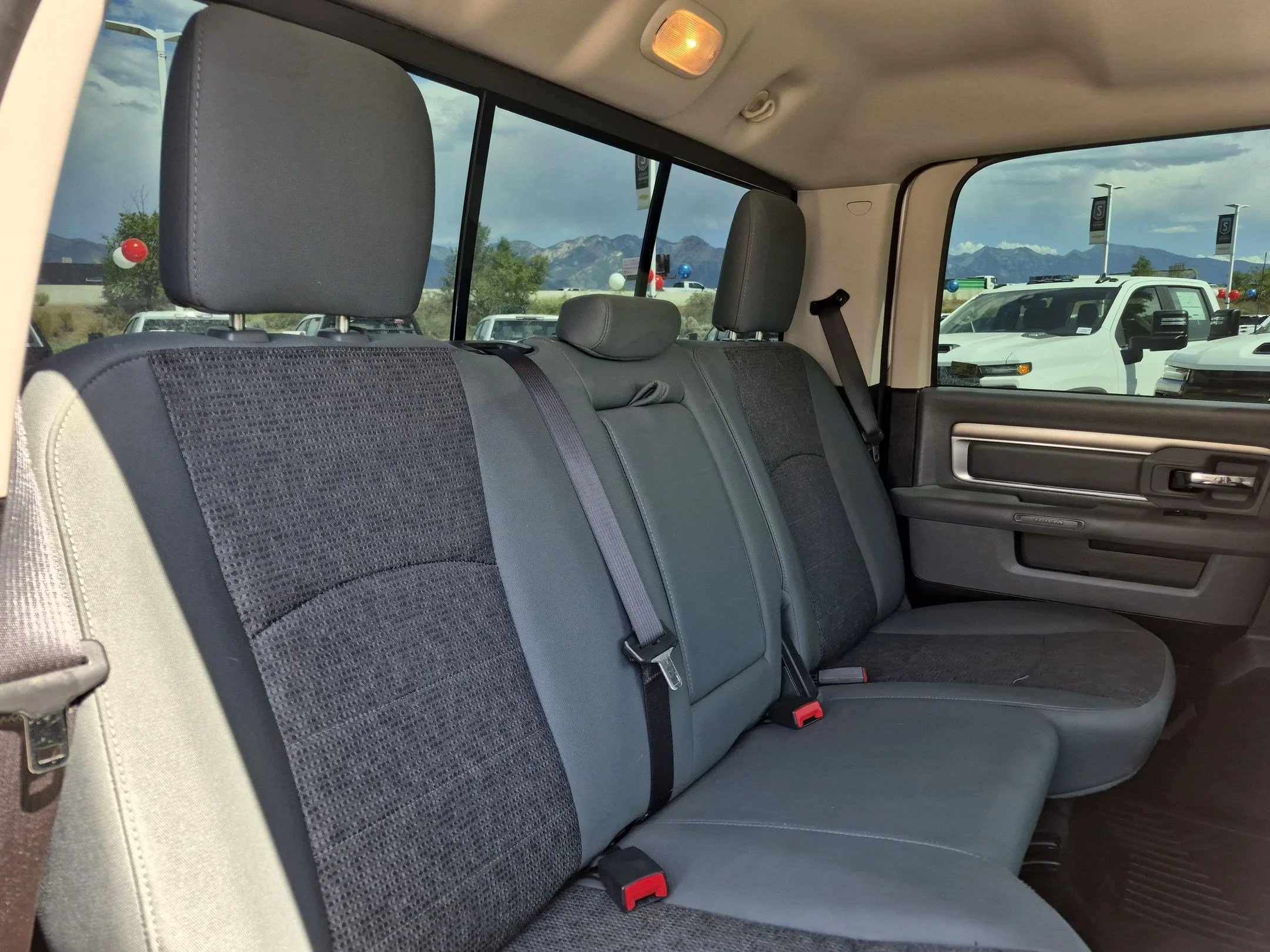 Used 2016 Bright White Clearcoat Ram Big Horn image 27