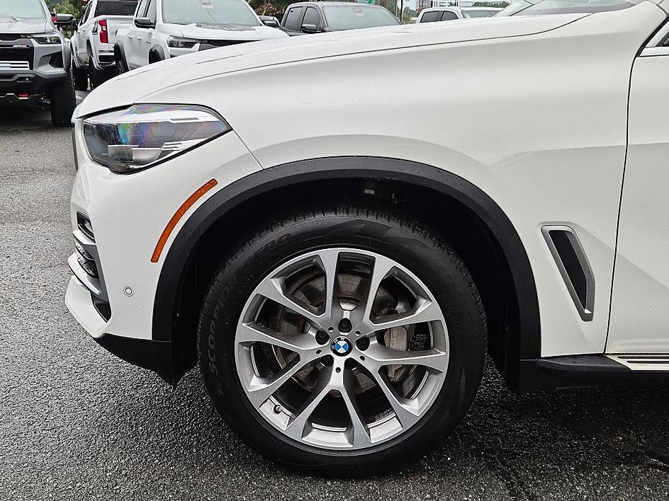 Used 2021 Alpine White BMW xDrive40i image 10