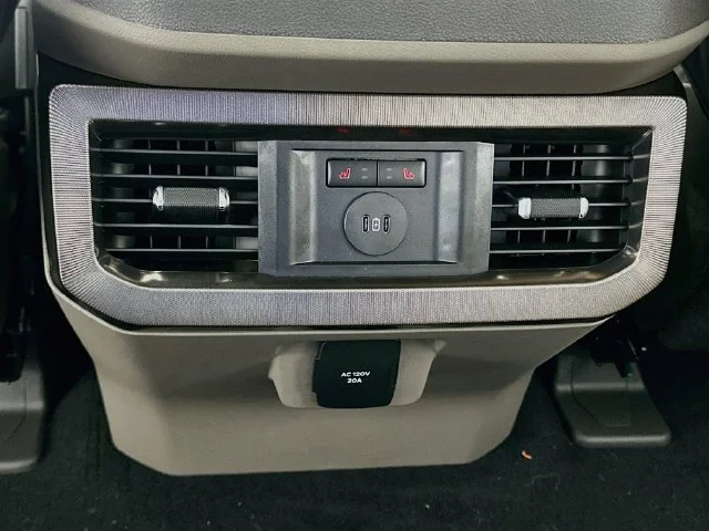 New 2026 Gray Ford Platinum image 12