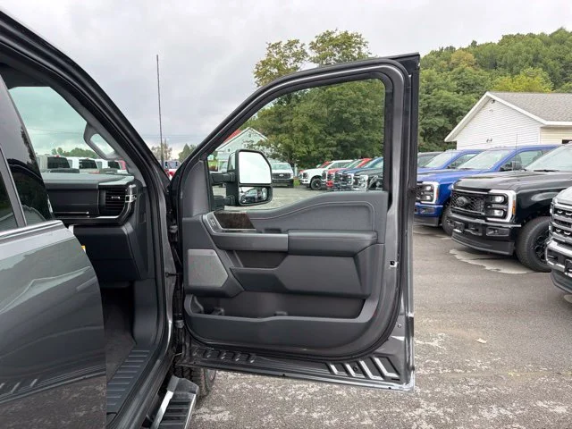New 2026 Carbonized Gray Metallic Ford F-350® Lariat® image 33