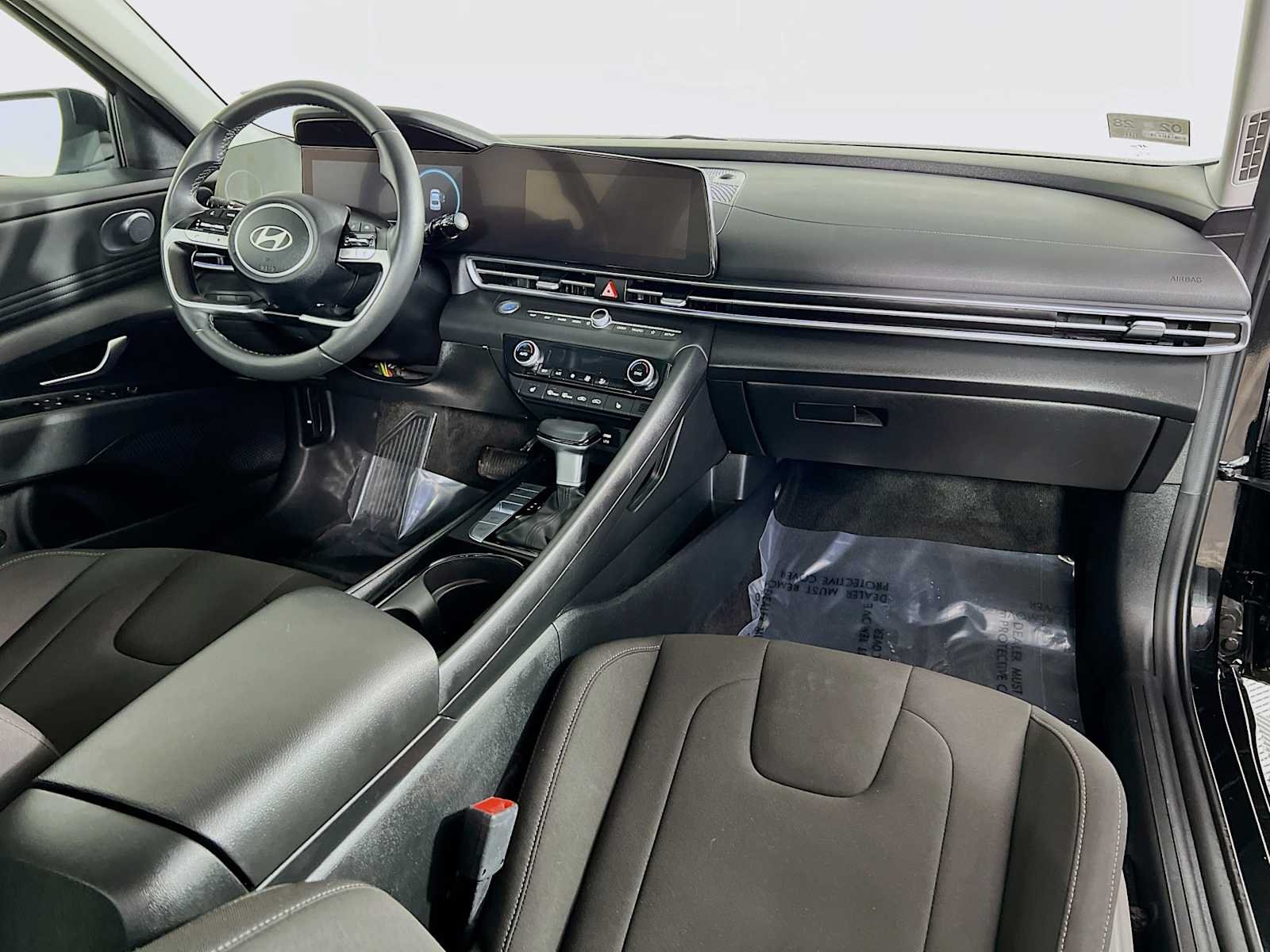 Used 2025 Abyss Black Hyundai SEL Convenience image 30
