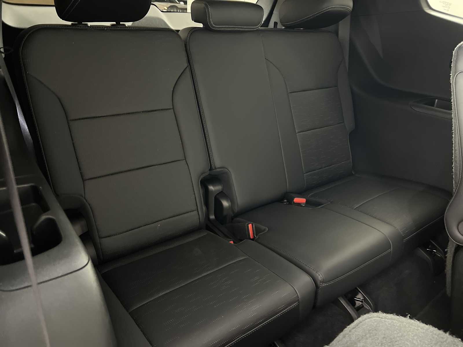 2026 Buick Enclave Sport Touring - Photo 18