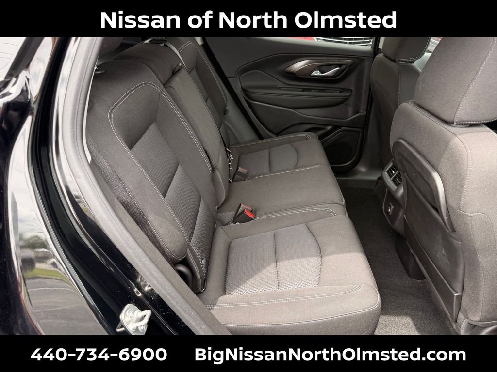Used 2024 Ebony Twilight Metallic GMC SLE image 26