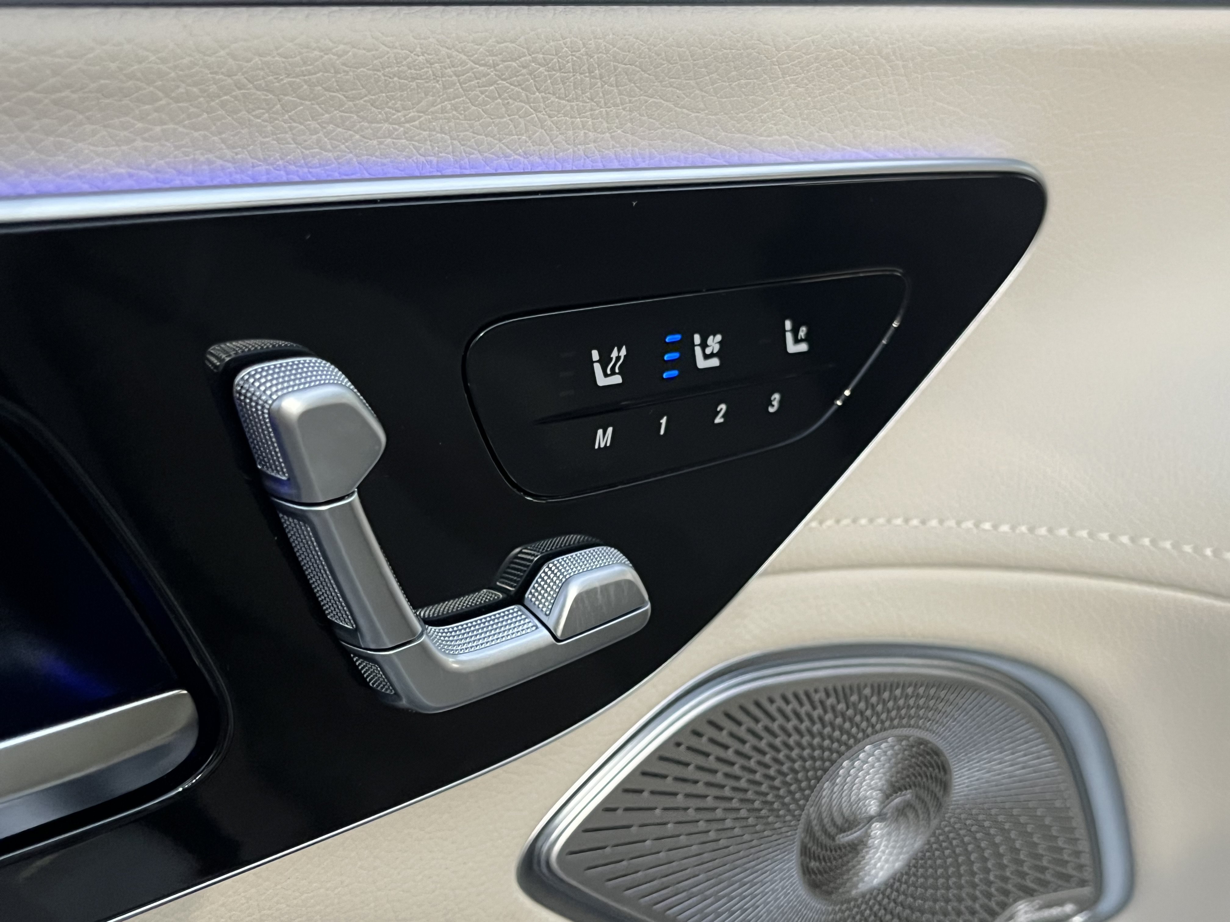 New 2026 POLAR WHITE Mercedes-Benz EQS 400 image 12