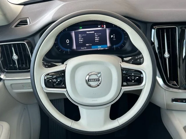2025 Volvo V60 Cross Country Plus - Photo 15