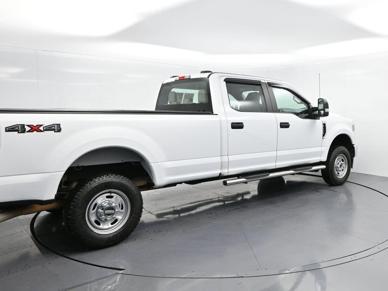 Used 2022 Oxford White Ford XL image 7