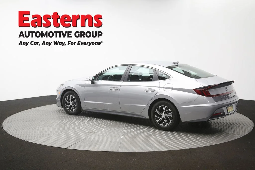 Used 2023 Silver Hyundai Blue image 65