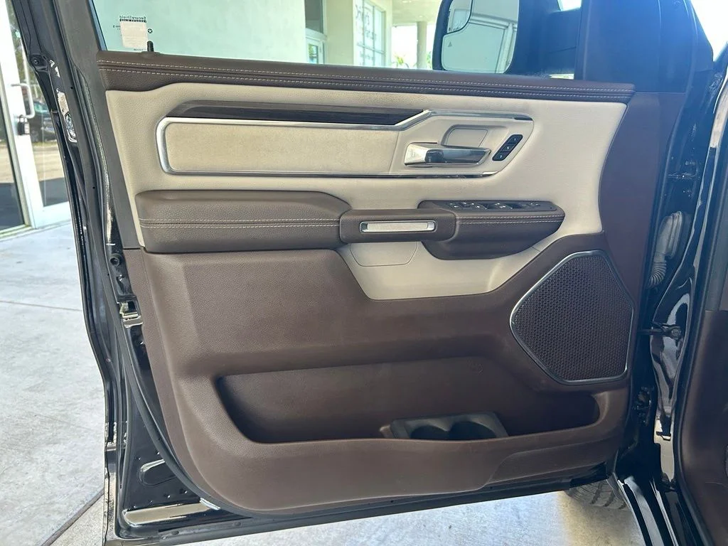 Used 2025 Black Ram Laramie image 39