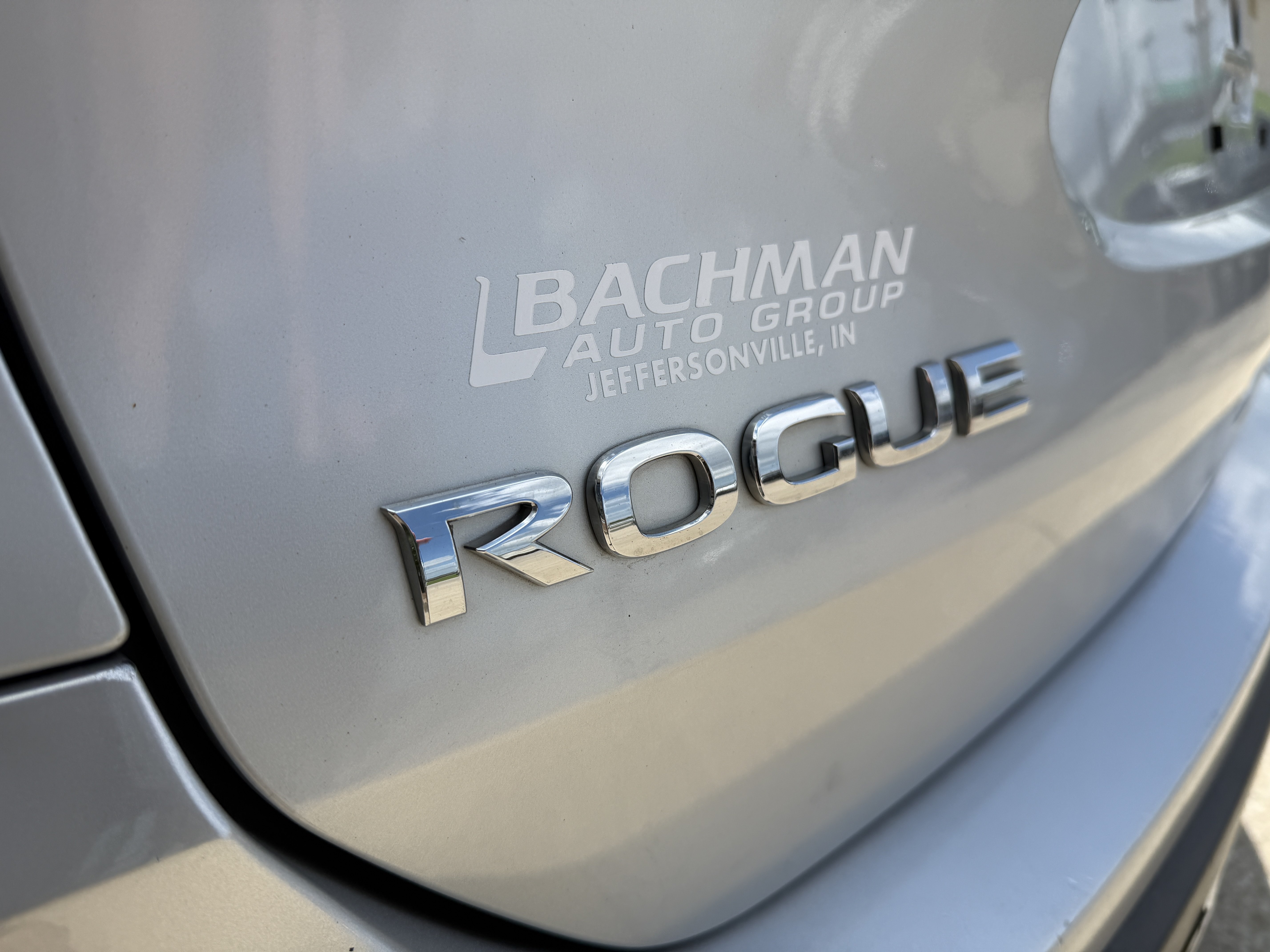 Used 2019 Brilliant Silver Metallic Nissan SV image 9