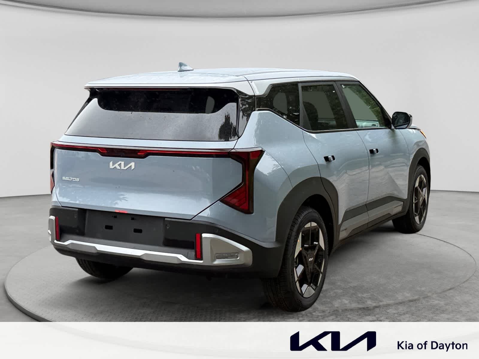 New 2027 Pale Gray Kia S image 5