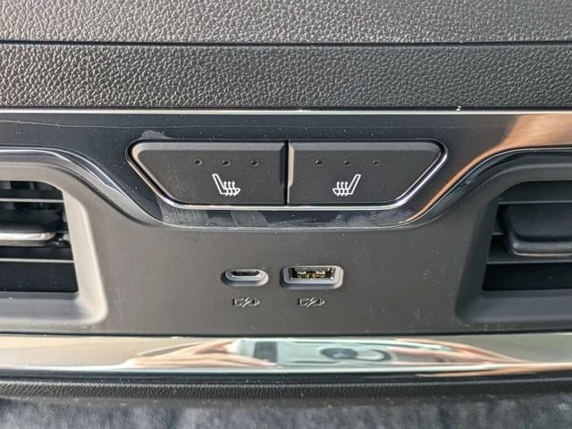 2026 GMC Sierra 3500HD Denali - Photo 15