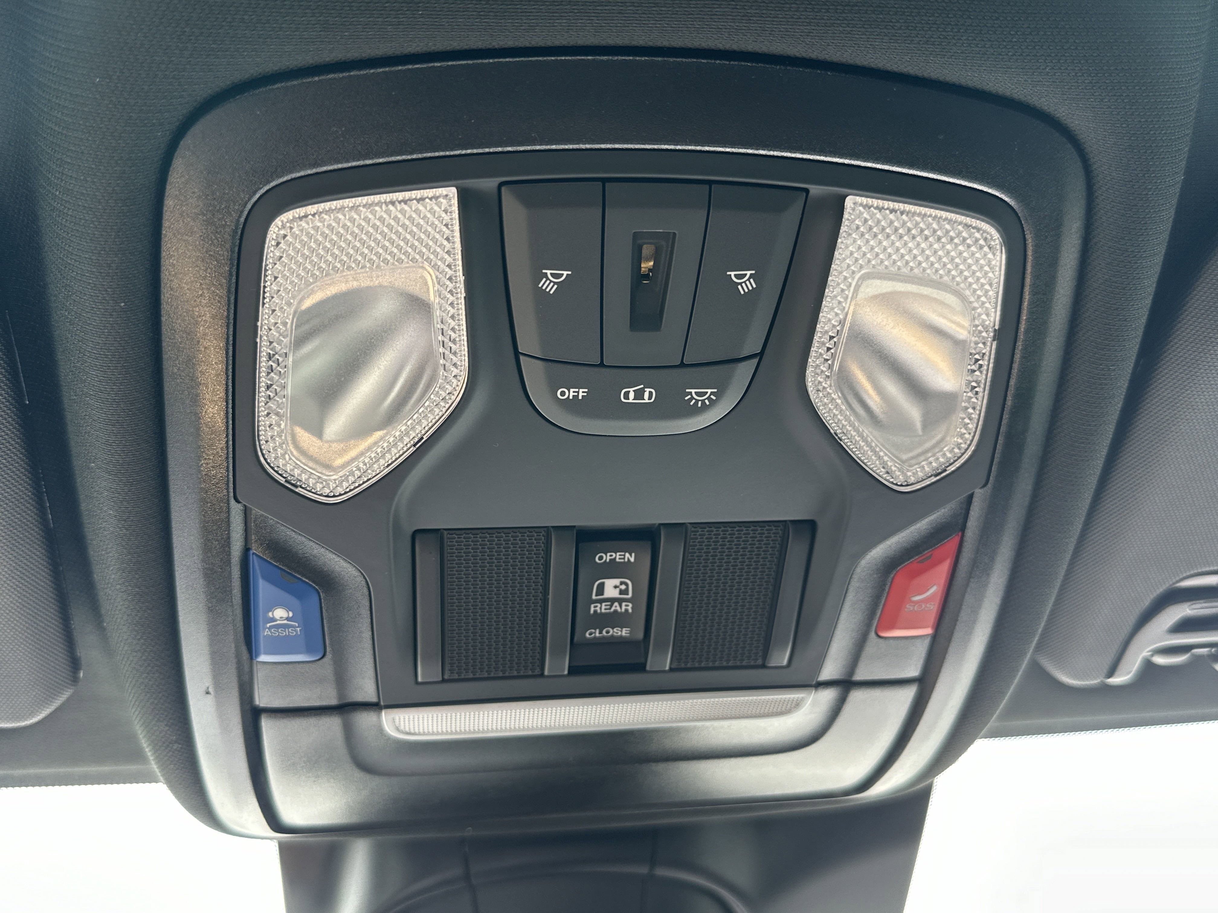 2025 RAM 3500 Tradesman - Photo 23