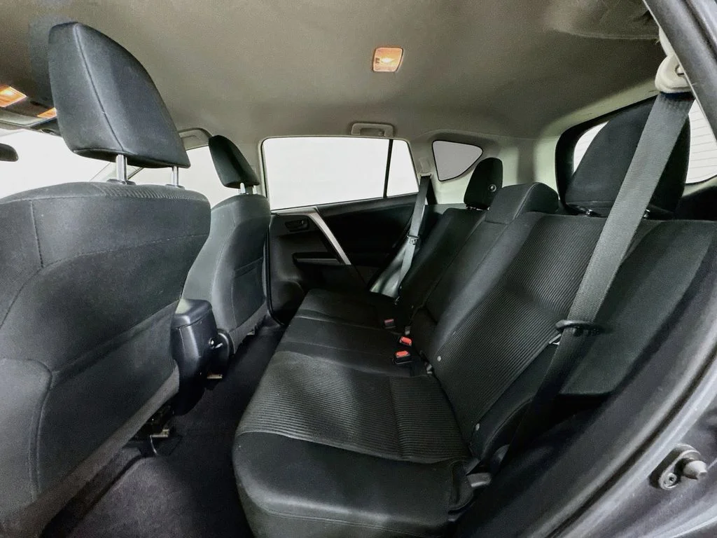 Used 2018 Magnetic Gray Metallic Toyota LE image 28