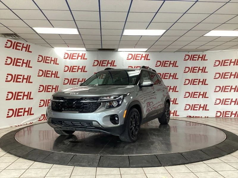 Used 2024 Gray Kia X-Line image 3