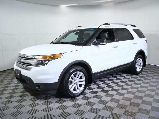 Used 2015 White Ford XLT image 5