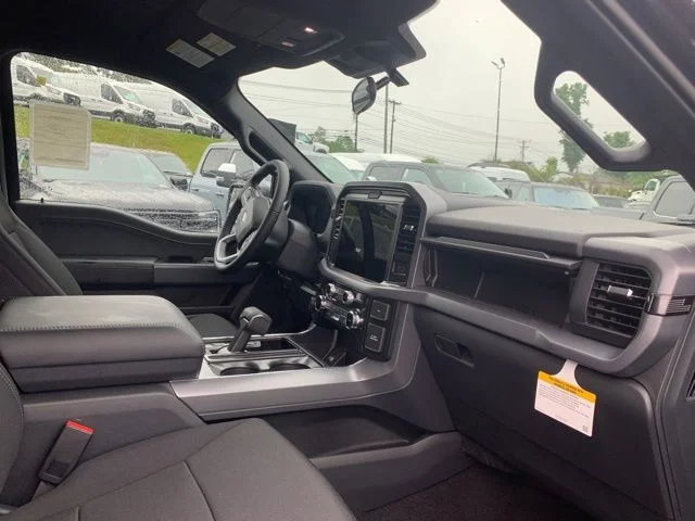 New 2026 Black Ford XLT image 16