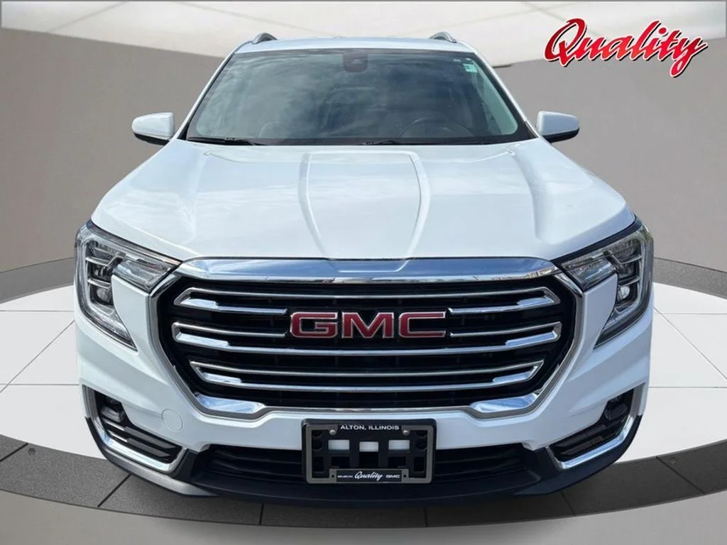 Used 2024 Summit White GMC SLT image 10