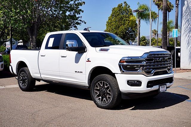Used 2025 White Ram Limited image 5