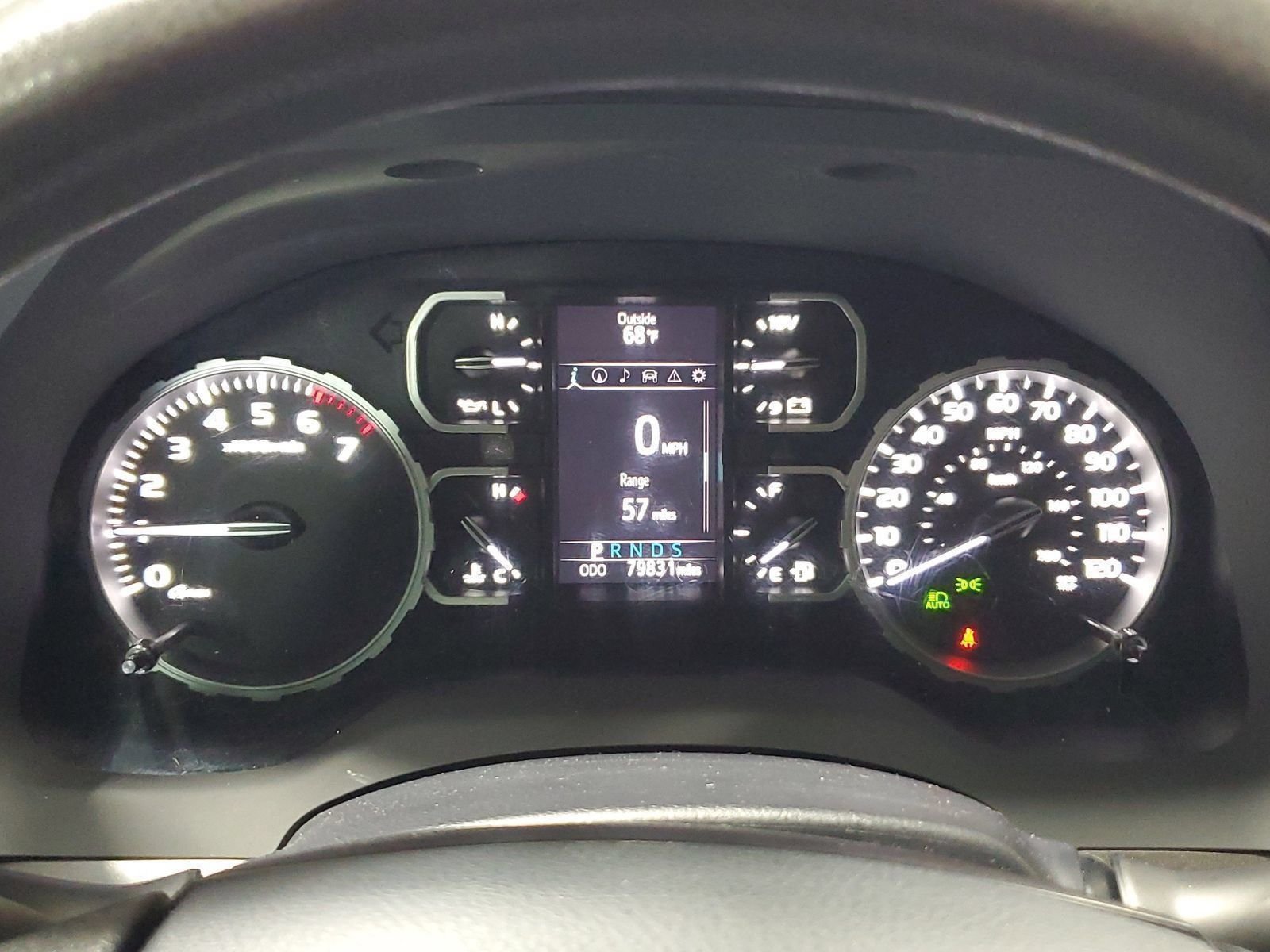 Used 2019 White Toyota SR5 image 22