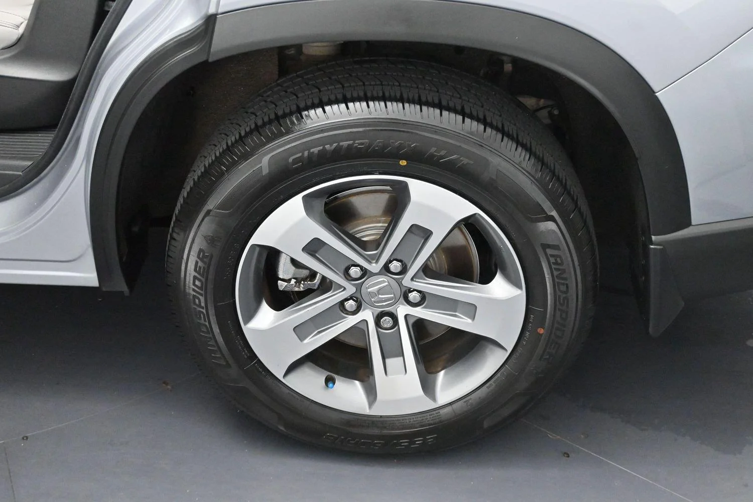 Used 2024 Lunar Silver Metallic Honda EX-L 7 Passenger image 34