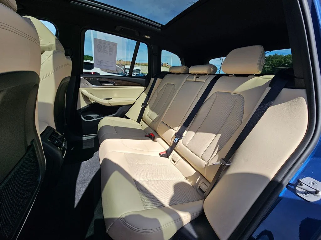Used 2023 Phytonic Blue Metallic BMW xDrive30i image 19