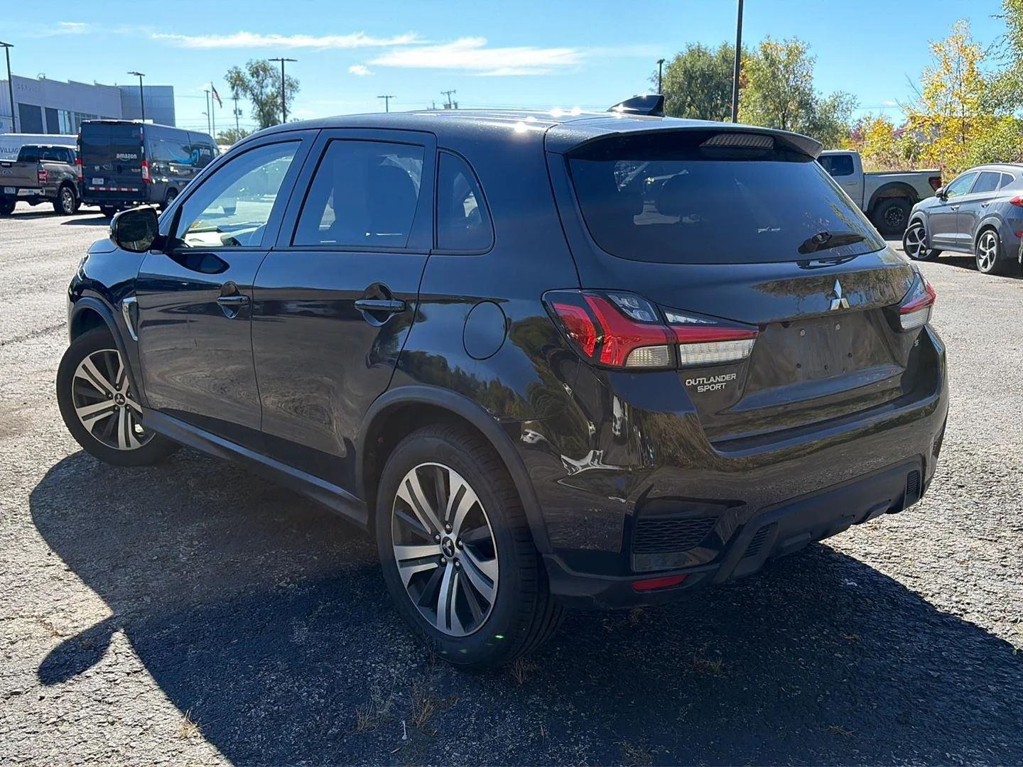 Used 2020 Labrador Black Metallic Mitsubishi SE 2.0 image 3