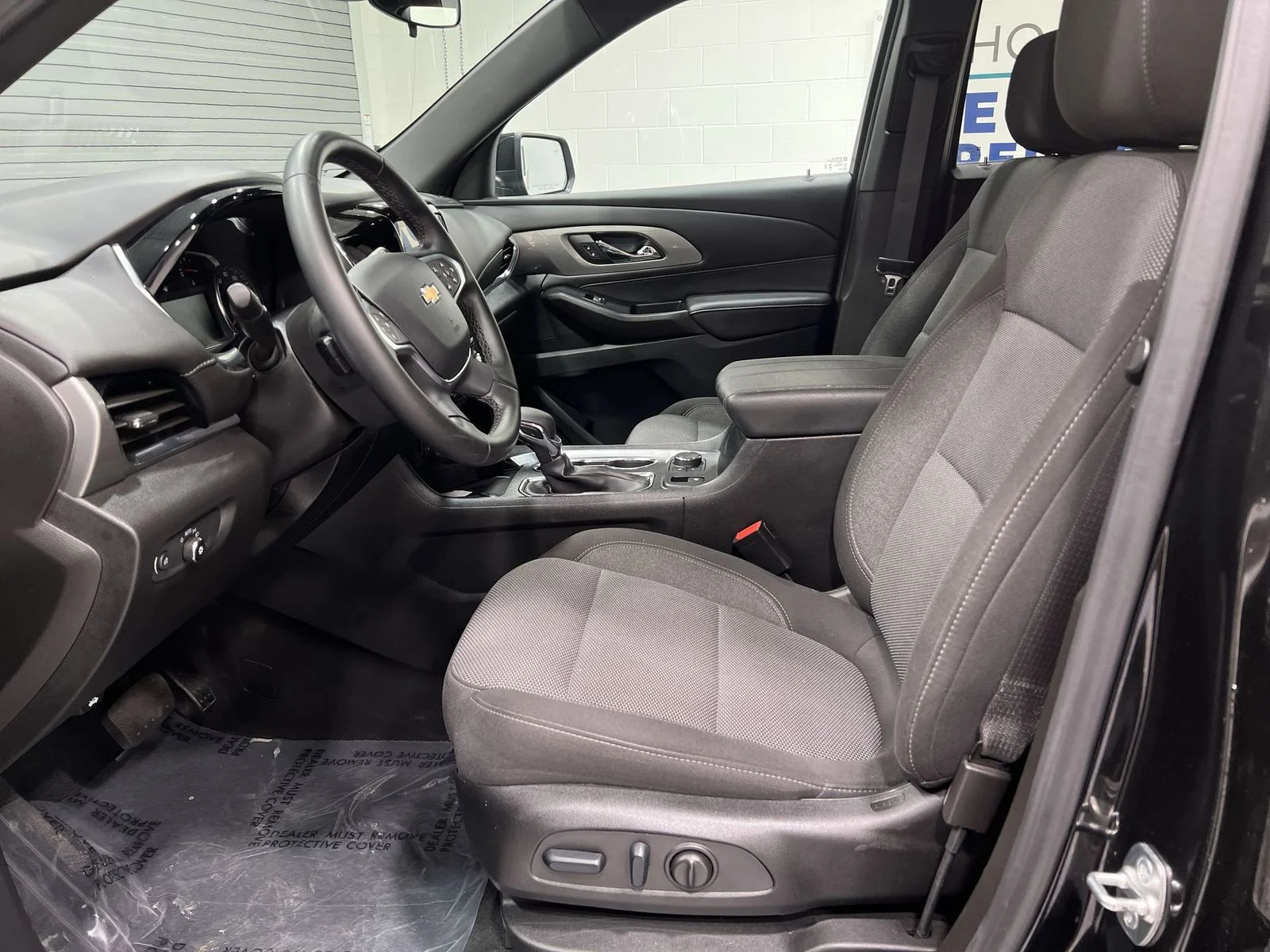 2023 Chevrolet Traverse 1LT - Photo 11
