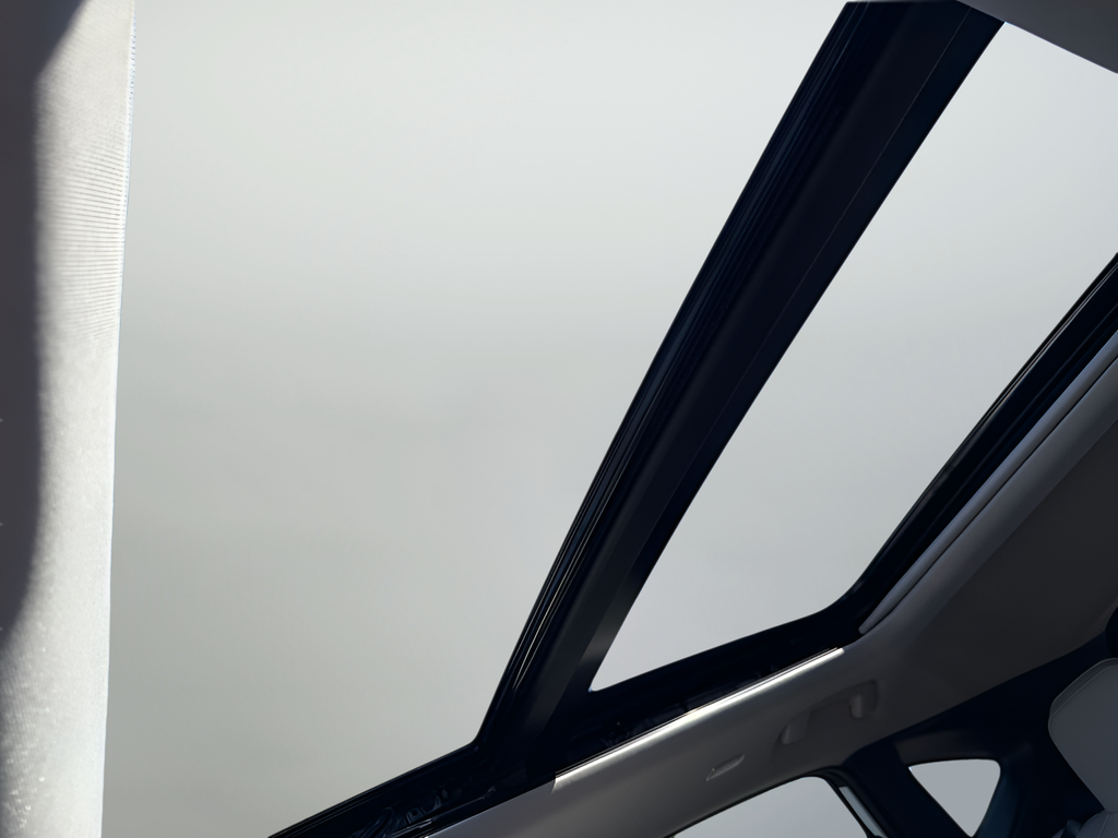 New 2026 White Nissan SL image 43