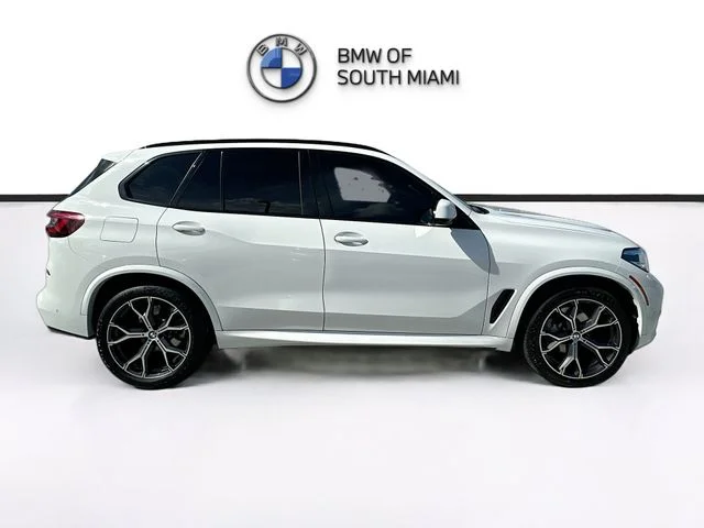 Used 2023 White BMW sDrive40i image 8