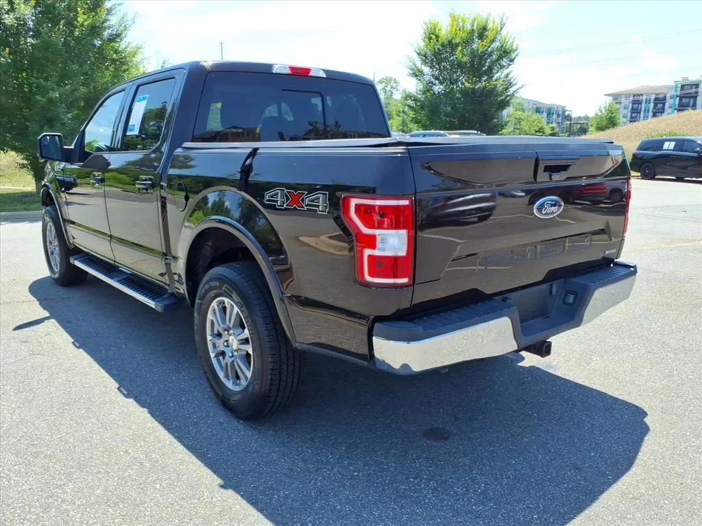 Used 2018 Red Ford Lariat image 33