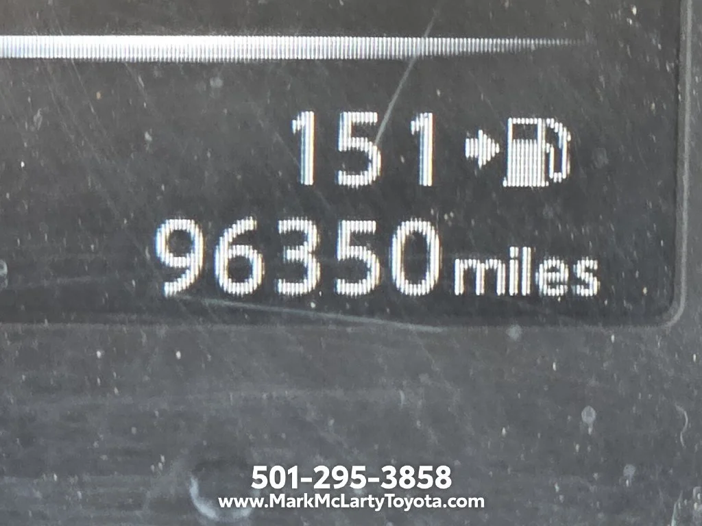 Used 2017 Blue Nissan SL image 24
