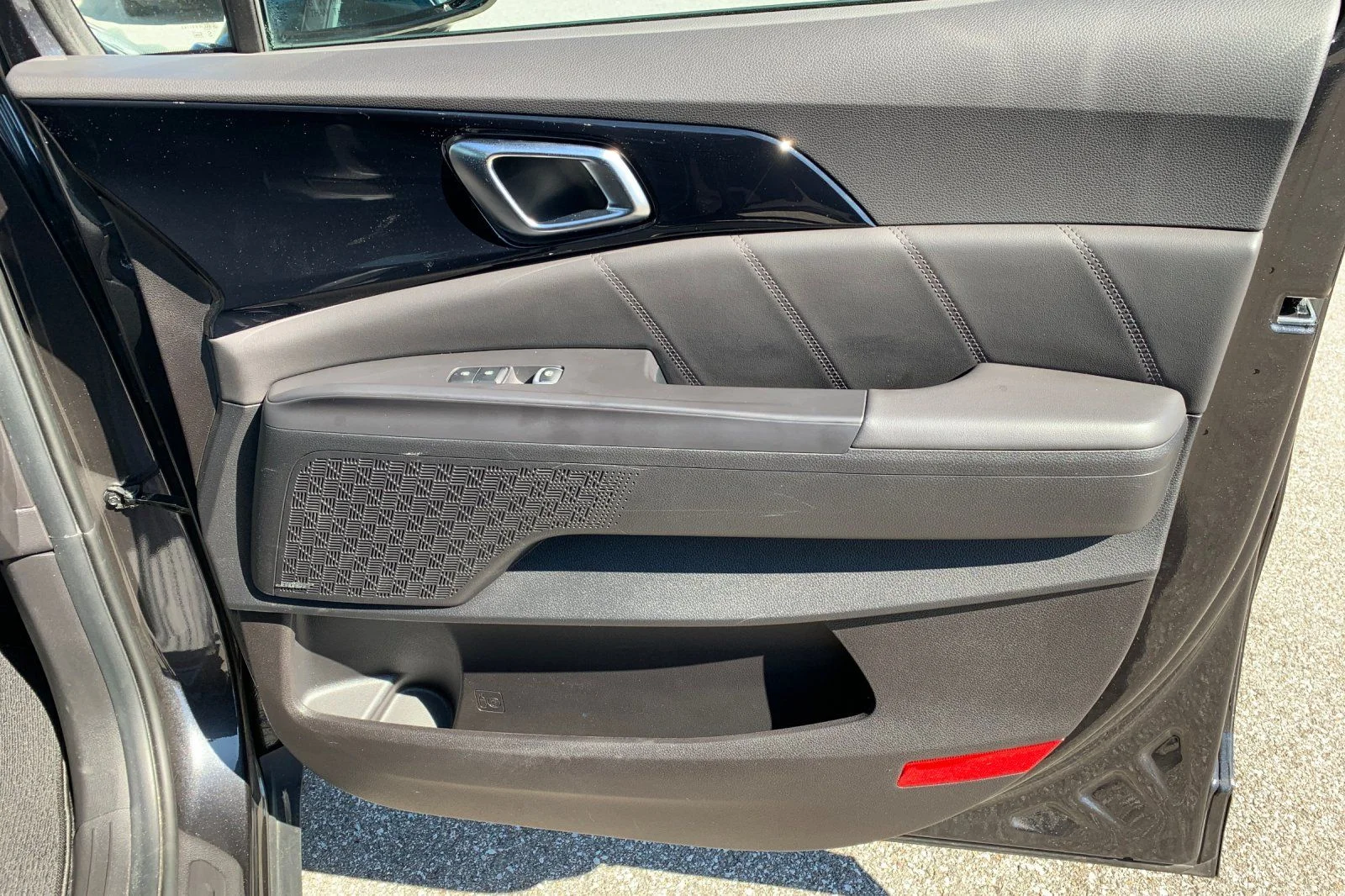 Used 2025  Kia SX Prestige image 22