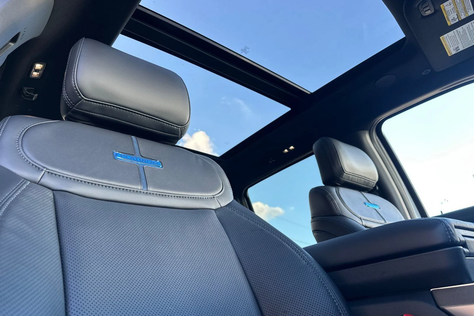 New 2025 Star White Metallic Tri-Coat Ford Platinum® image 12