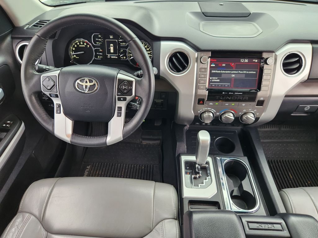 Used 2020 Super White Toyota SR5 image 28