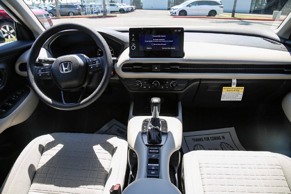 New 2027 Platinum White Pearl Honda LX image 15