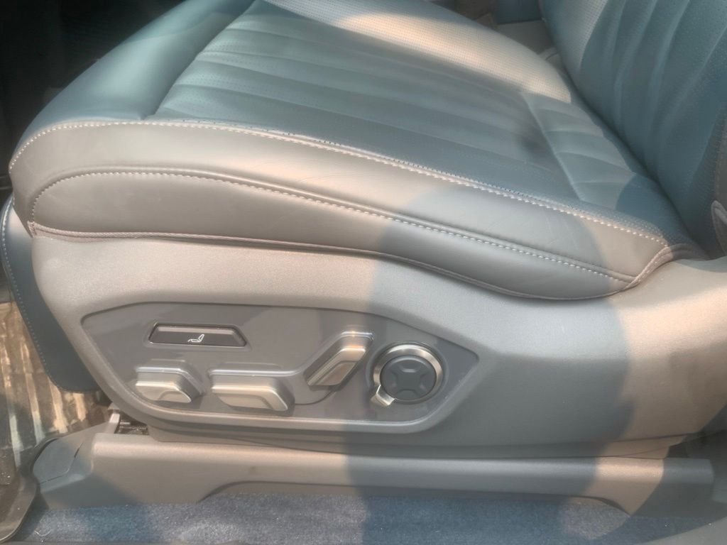 Used 2024 White Kia GT-Line image 13
