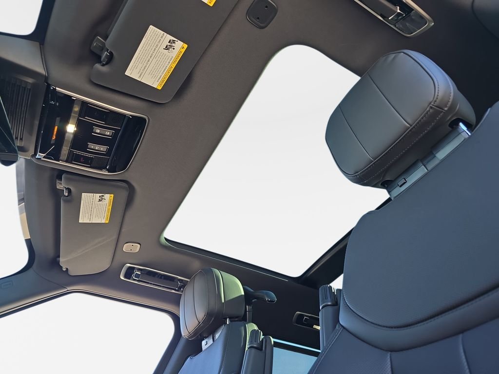 New 2026 Batumi Gold Land Rover SE LWB image 32