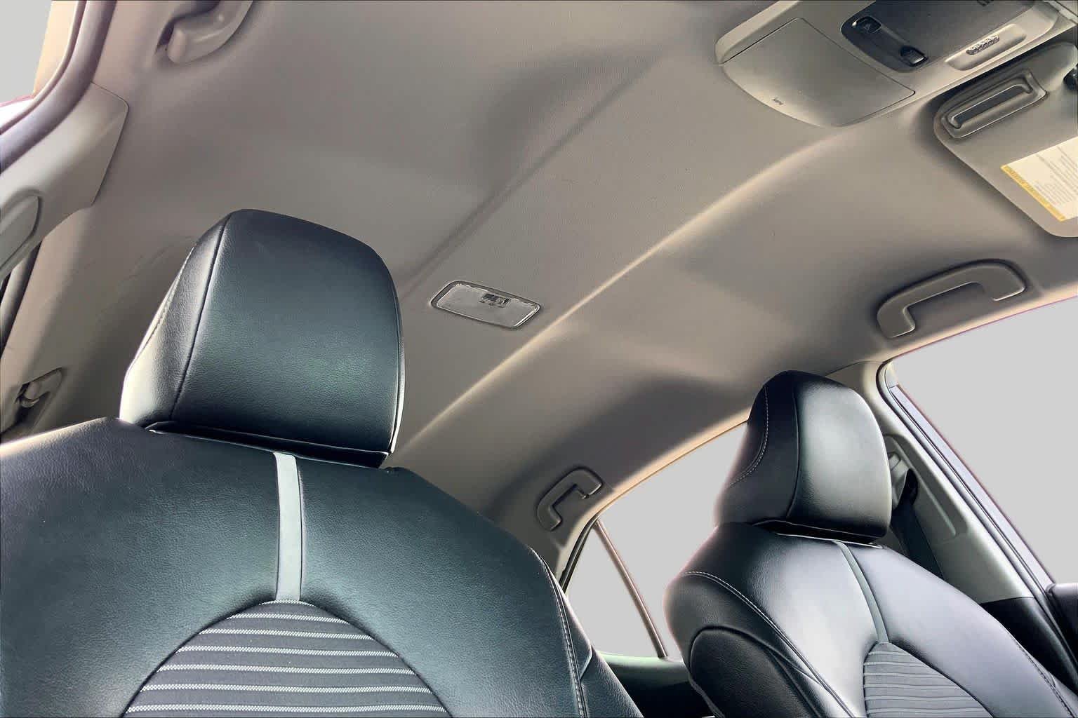 Used 2018 Celestial Silver Metallic Toyota SE image 14