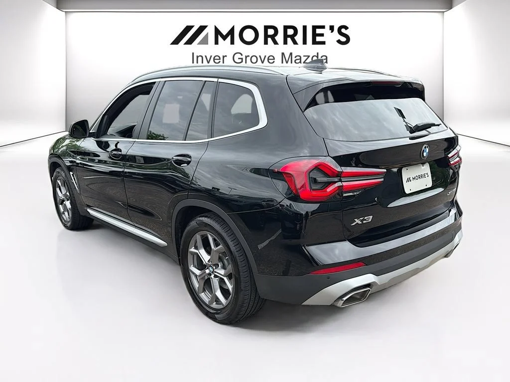 Used 2023  BMW xDrive30i image 7