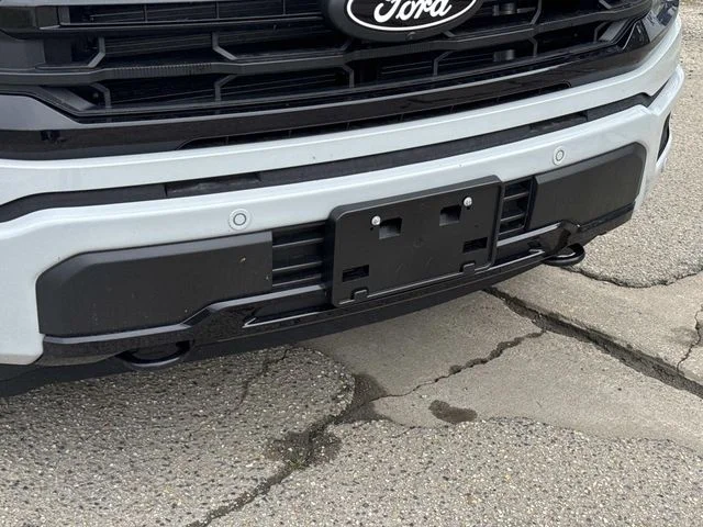 New 2026 Avalanche Ford XLT image 3
